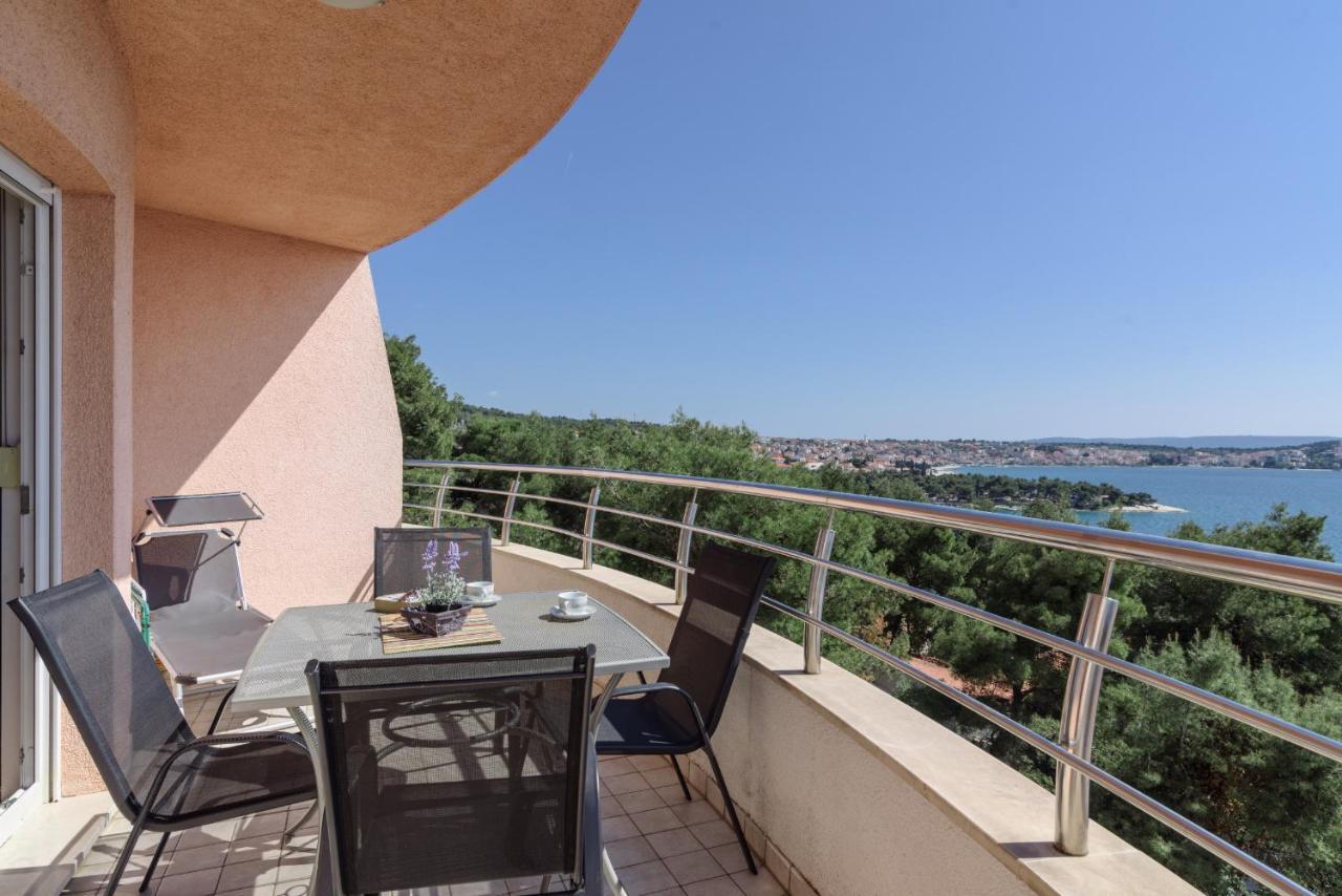 Apartment Marijana Трогір Екстер'єр фото