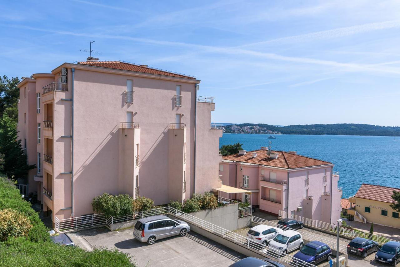 Apartment Marijana Трогір Екстер'єр фото