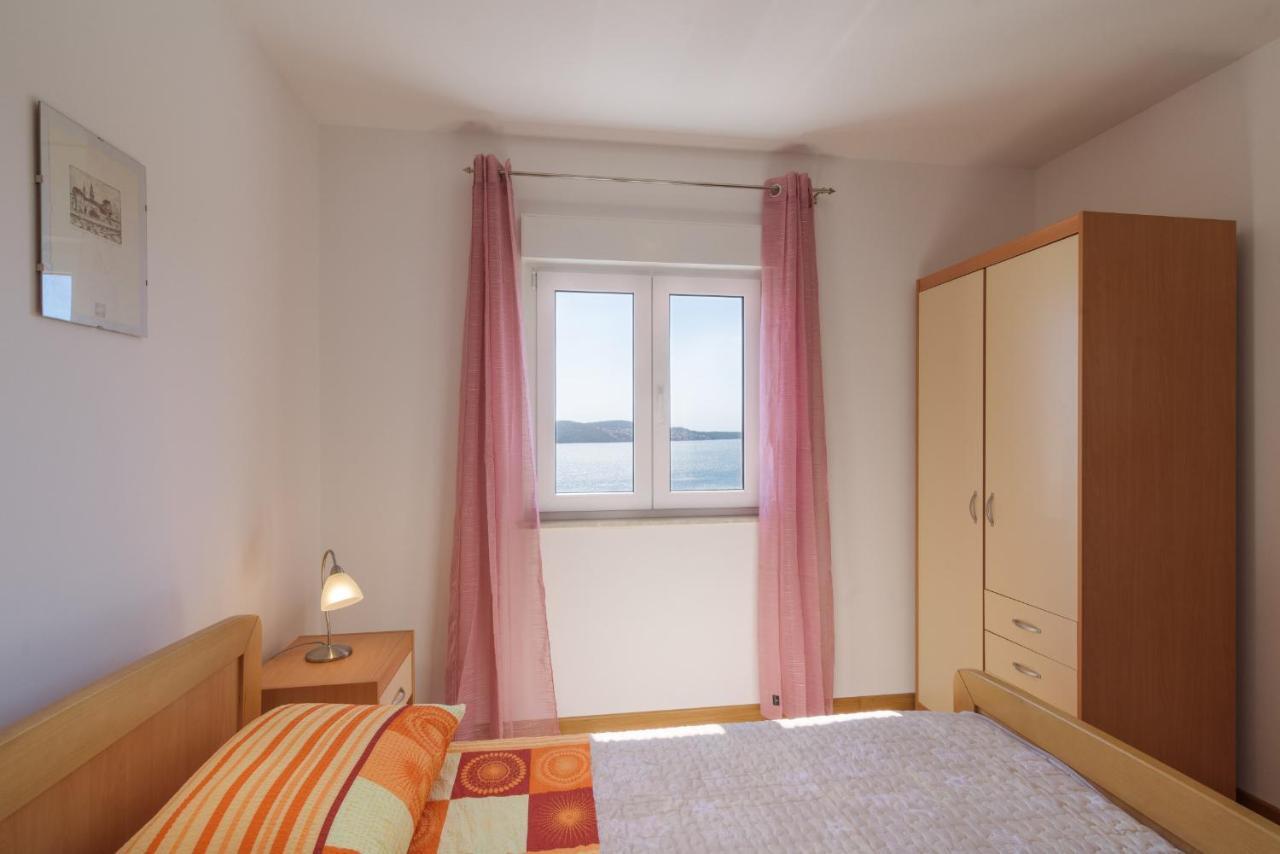Apartment Marijana Трогір Екстер'єр фото